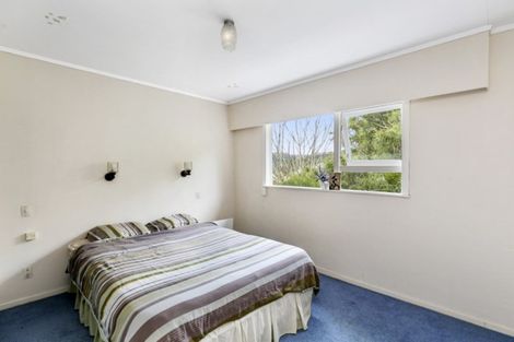 Photo of property in 30 Thurleigh Grove, Karori, Wellington, 6012