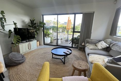 Photo of property in 94d Bay Street, Red Beach, 0932