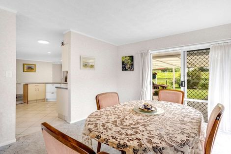 Photo of property in 24 Webb Place, Taradale, Napier, 4112