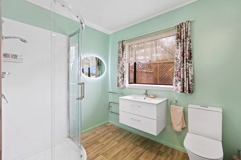 Photo of property in 12 Garelja Road, Henderson, Auckland, 0612