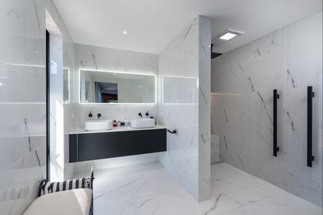 Photo of property in 20 Kurapoto Lane, Rainbow Point, Taupo, 3330