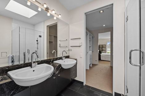 Photo of property in 5/258 Hurstmere Road, Takapuna, Auckland, 0622