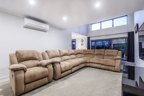 Photo of property in 28 Liquidambar Drive, Hobsonville, Auckland, 0616