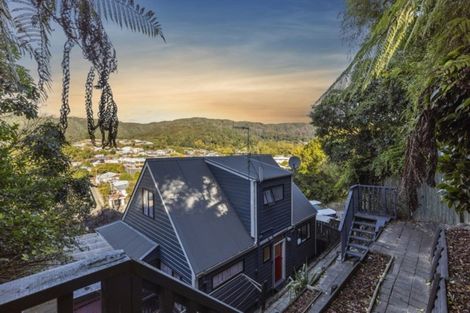 Photo of property in 184a George Street, Stokes Valley, Lower Hutt, 5019