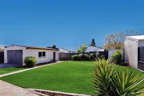 Photo of property in 47 Mears Road, St Andrews, Hamilton, 3200