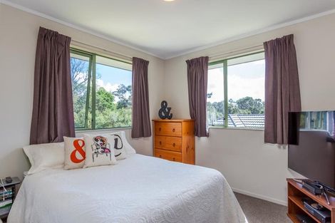 Photo of property in 43 Hewlett Road, Massey, Auckland, 0614