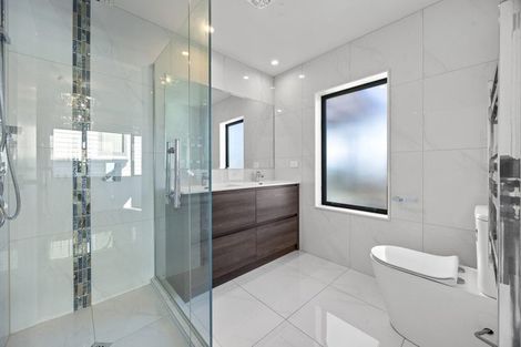 Photo of property in 16 Lime Hill Rise, Flat Bush, Auckland, 2019
