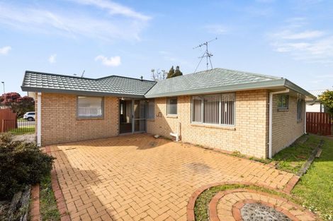 Photo of property in 8a Lloyd Drive, Nawton, Hamilton, 3200