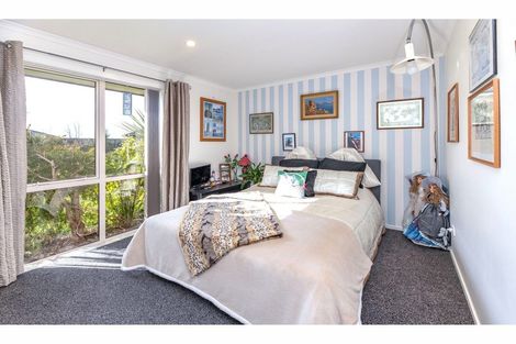 Photo of property in 6 Te Waihora Street, Pegasus, 7612