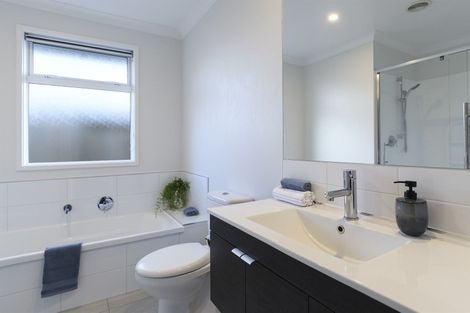 Photo of property in 11 Batty Street, Papamoa Beach, Papamoa, 3118