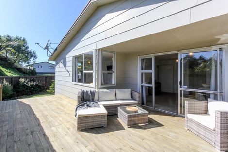 Photo of property in 119 Riversdale Drive, Merrilands, New Plymouth, 4312