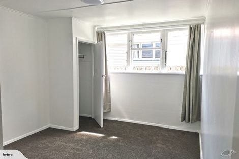 Photo of property in 35 Hanson Grove, Stokes Valley, Lower Hutt, 5019