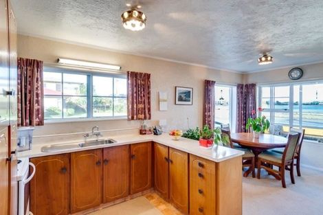 Photo of property in 1/30 Meeanee Quay, Westshore, Napier, 4110