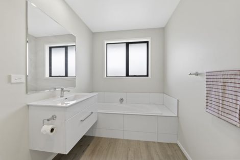 Photo of property in 34 County Drive, Hawera, 4610