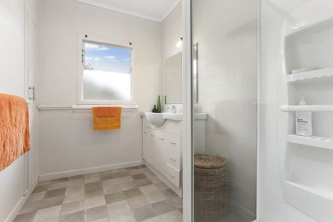 Photo of property in 223b Hibiscus Coast Highway, Red Beach, 0932