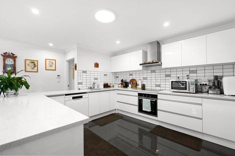 Photo of property in 52 Norfolk Drive, Cambridge, 3434