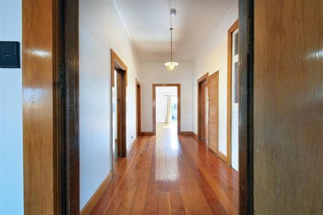 Photo of property in 43 Latham Street, Napier South, Napier, 4110