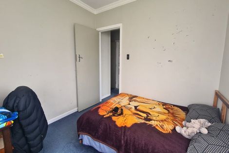 Photo of property in 10 Tennyson Street, Opunake, 4616