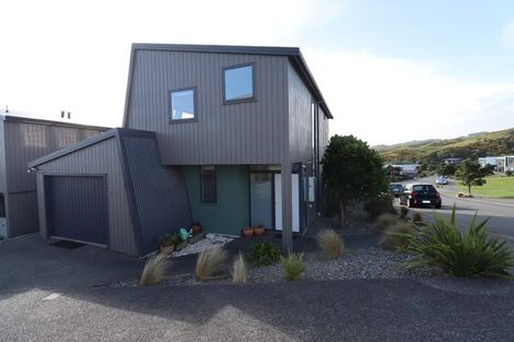 Photo of property in 9 Lacebark Lane, Woodridge, Wellington, 6037