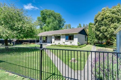 Photo of property in 35 Shaw Road, Eskdale, Napier, 4182