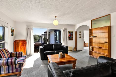 Photo of property in 30 Truby King Street, Merrilands, New Plymouth, 4312