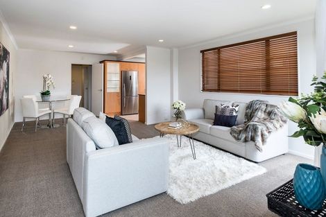 Photo of property in 2/27 Kellaway Drive, East Tamaki, Auckland, 2013