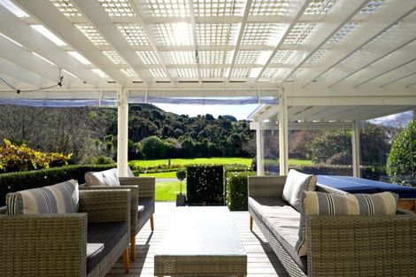 Photo of property in 998 Peak Road, Helensville, 0875