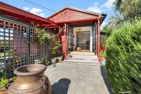 Photo of property in 15 Ohio Street, Martinborough, 5711