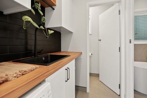 Photo of property in 8 Saint Winifreds Avenue, Hamilton East, Hamilton, 3216