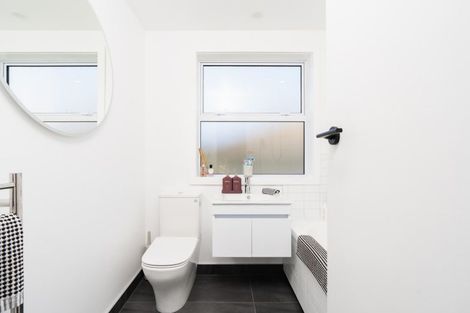 Photo of property in 32 Franklin Street, Dalmore, Dunedin, 9010