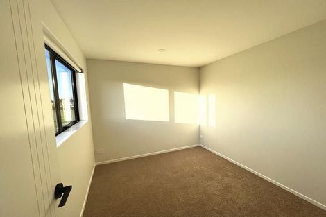 Photo of property in 27 Arahopu Place, Papakura, 2110