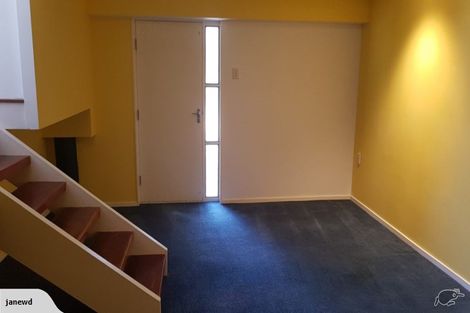 Photo of property in 1/17 Sandown Road, Rothesay Bay, Auckland, 0630