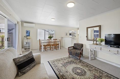 Photo of property in 7a Bedford Street, Fitzroy, New Plymouth, 4312