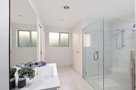 Photo of property in 6 Mccormacks Bay Road, Mount Pleasant, Christchurch, 8081