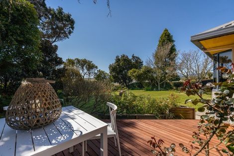 Photo of property in 18 Martin Street, Monaco, Nelson, 7011