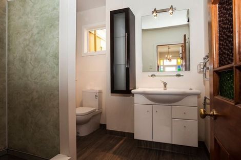 Photo of property in 10 Sheppard Place, St Albans, Christchurch, 8014