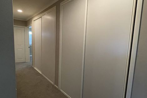 Photo of property in 8 George Deane Place, Greenhithe, Auckland, 0632