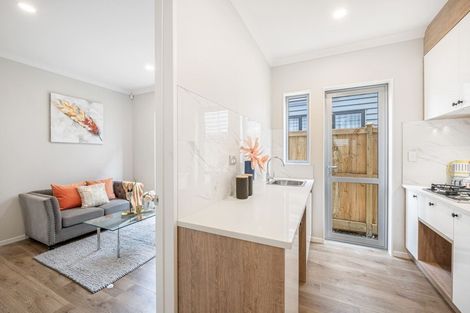 Photo of property in 60 Hikuawa Road, Flat Bush, Auckland, 2019