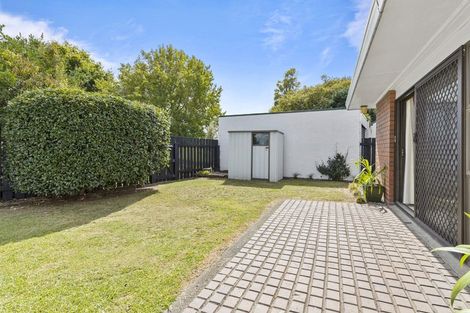 Photo of property in 1/10 Tulloch Place, Conifer Grove, Takanini, 2112