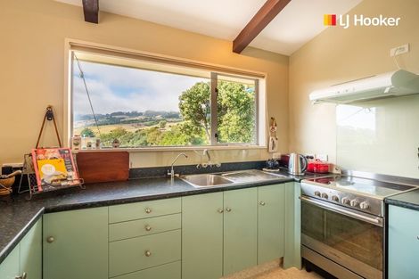 Photo of property in 60 Marion Street, Macandrew Bay, Dunedin, 9014