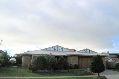 Photo of property in 3 Quadrant Heights, Paraparaumu, 5032