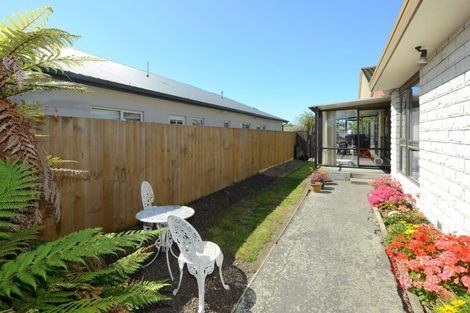 Photo of property in 246 Main Road North, Redwood, Christchurch, 8051