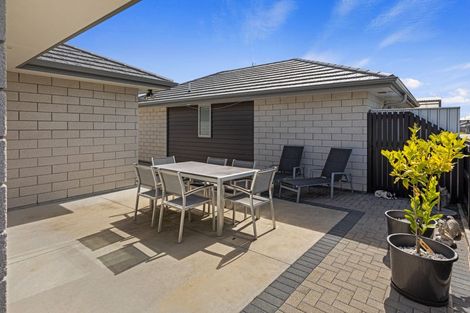 Photo of property in 3 Crest Way, Papamoa, 3118