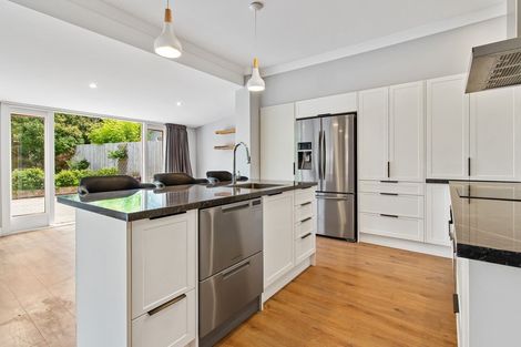 Photo of property in 219 North Street, West End, Timaru, 7910