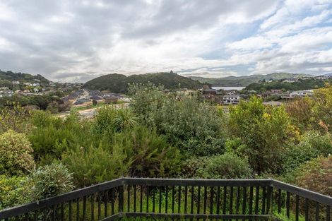 Photo of property in 2/18 Sailmaker Close, Whitby, Porirua, 5024