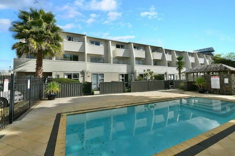 Photo of property in 13/3 Riverside Road, Orewa, 0931