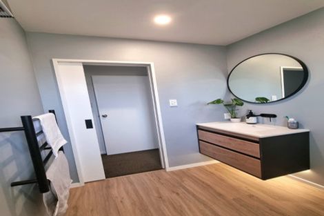 Photo of property in 10 Morris Road, Amberley, 7410