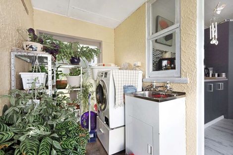 Photo of property in 20 Suffolk Street, Patea, 4520