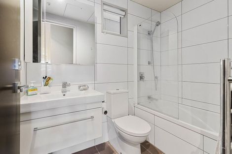 Photo of property in Revolucion Apartments, 405/28w Torrens Terrace, Mount Cook, Wellington, 6011