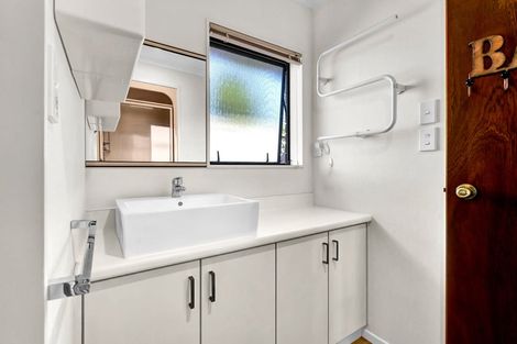 Photo of property in 65 Northgate, Strandon, New Plymouth, 4312